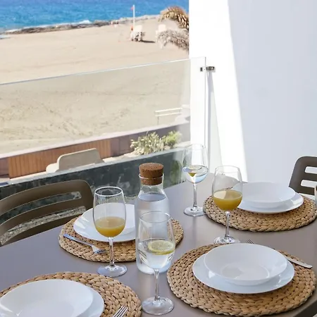 Amapola Moon -nuevo Y Recien Reformado En Primera Linea De Playa Apartment *