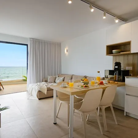 Amapola Moon -nuevo Y Recien Reformado En Primera Linea De Playa