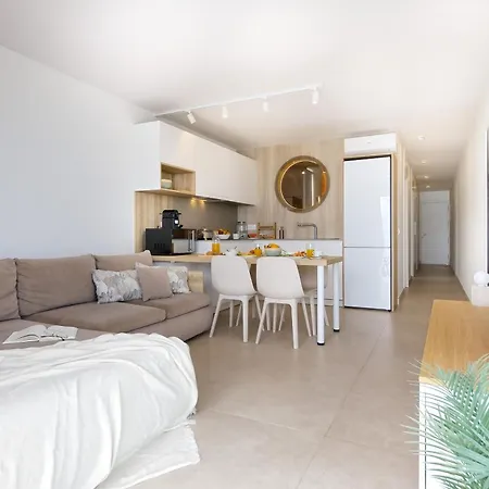 Amapola Moon -nuevo Y Recien Reformado En Primera Linea De Playa Apartment